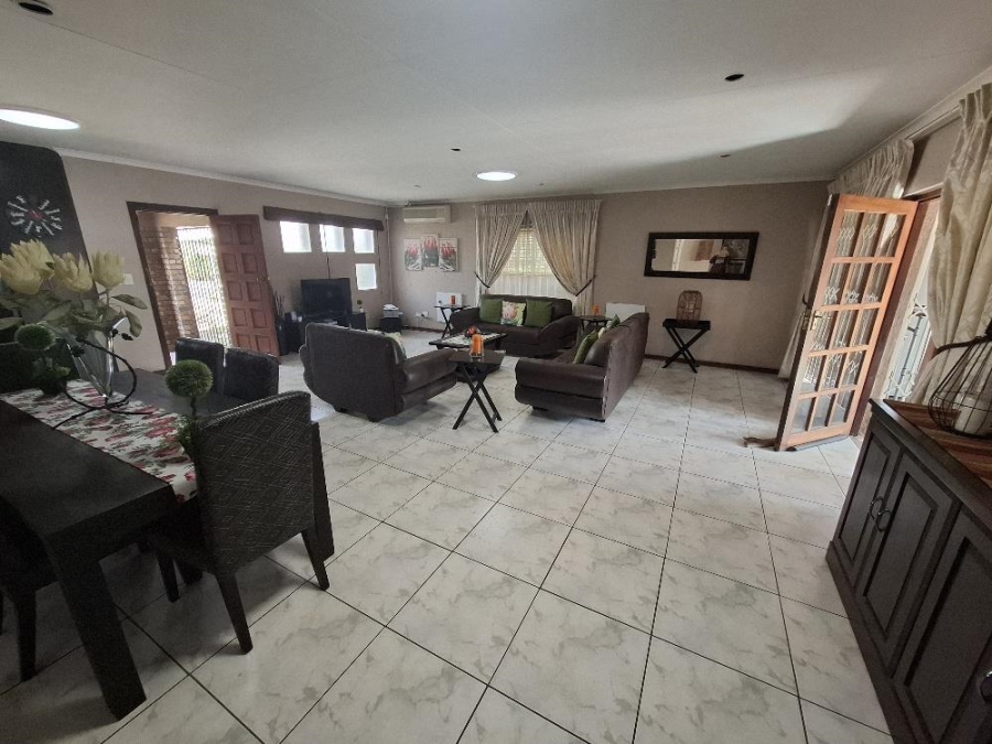 3 Bedroom Property for Sale in Ravenswood Gauteng