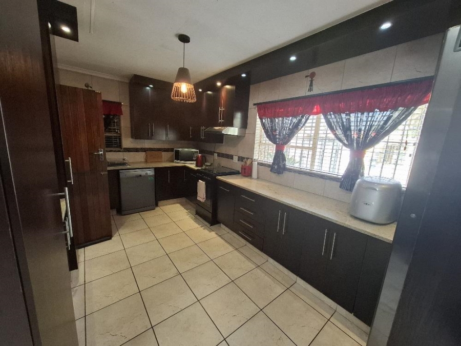 3 Bedroom Property for Sale in Ravenswood Gauteng