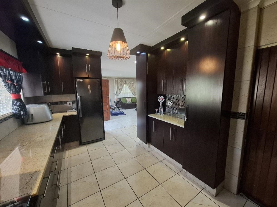 3 Bedroom Property for Sale in Ravenswood Gauteng