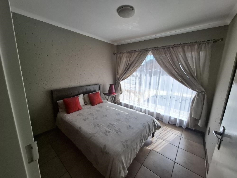 3 Bedroom Property for Sale in Ravenswood Gauteng
