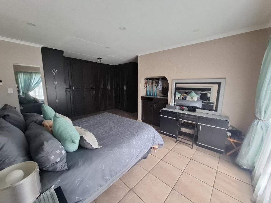 3 Bedroom Property for Sale in Ravenswood Gauteng