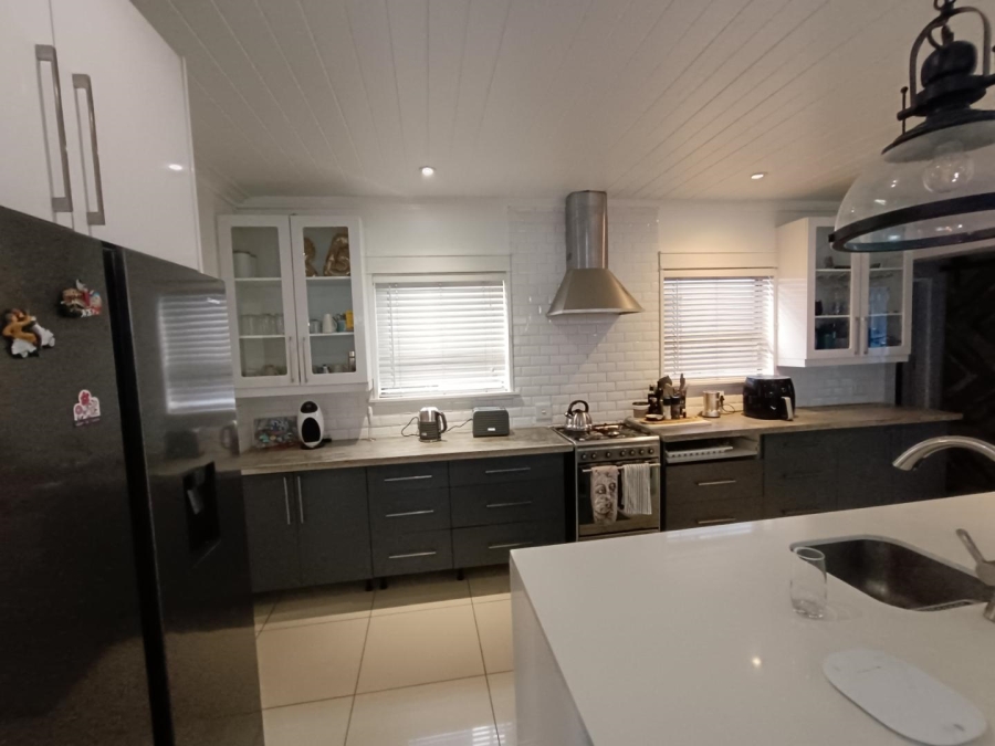 3 Bedroom Property for Sale in Zwartkop Gauteng