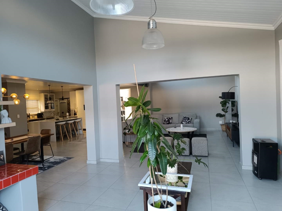 3 Bedroom Property for Sale in Zwartkop Gauteng