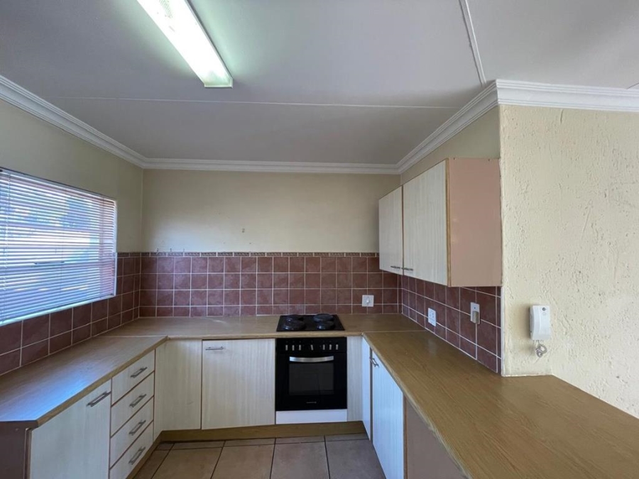 3 Bedroom Property for Sale in Wilro Park Gauteng