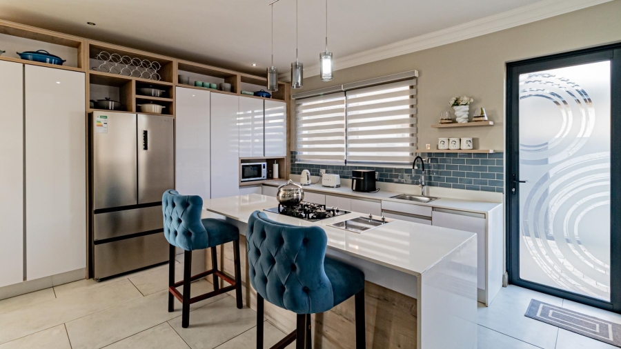 4 Bedroom Property for Sale in Zambezi Manor Lifestyle Estate Gauteng