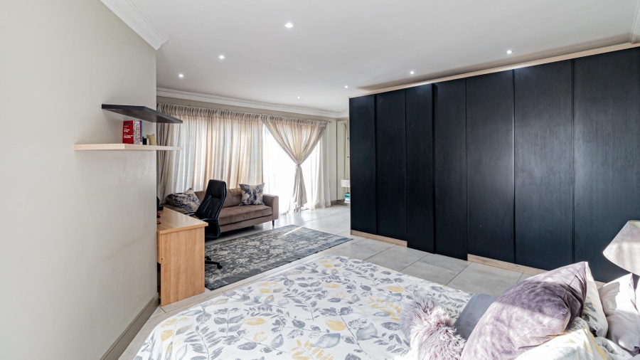 4 Bedroom Property for Sale in Zambezi Manor Lifestyle Estate Gauteng