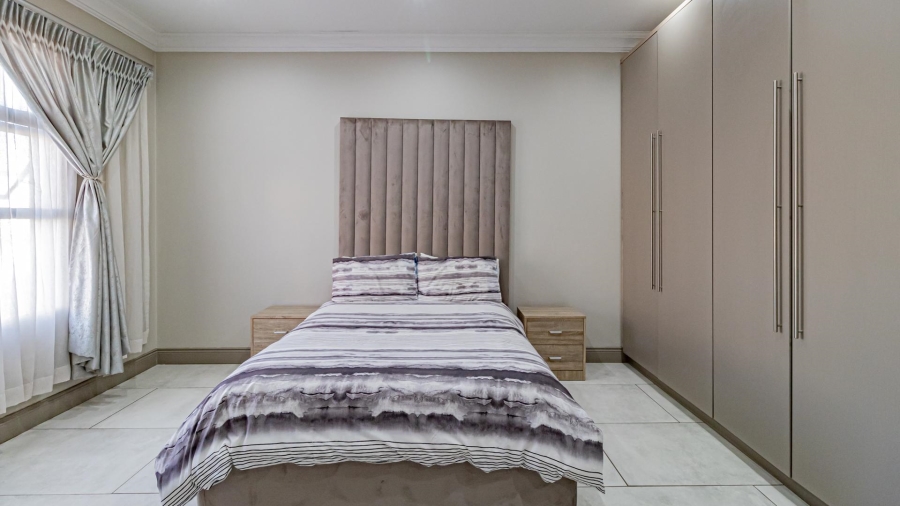 4 Bedroom Property for Sale in Zambezi Manor Lifestyle Estate Gauteng