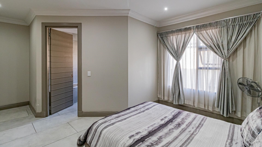 4 Bedroom Property for Sale in Zambezi Manor Lifestyle Estate Gauteng