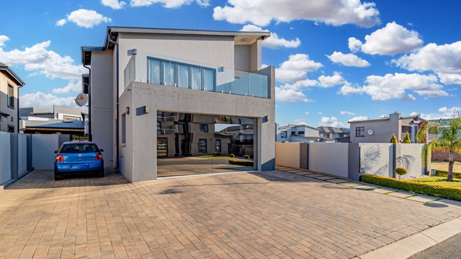 4 Bedroom Property for Sale in Zambezi Manor Lifestyle Estate Gauteng