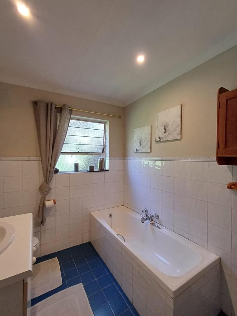 To Let 3 Bedroom Property for Rent in Northwold Gauteng