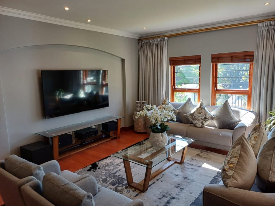 To Let 4 Bedroom Property for Rent in Northcliff Gauteng