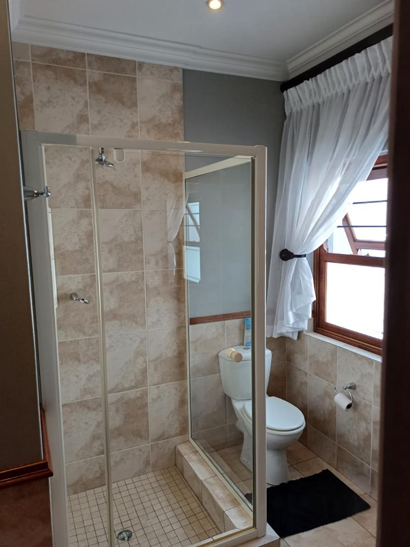 To Let 4 Bedroom Property for Rent in Northcliff Gauteng