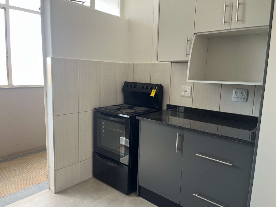 To Let 2 Bedroom Property for Rent in Roodepoort Gauteng