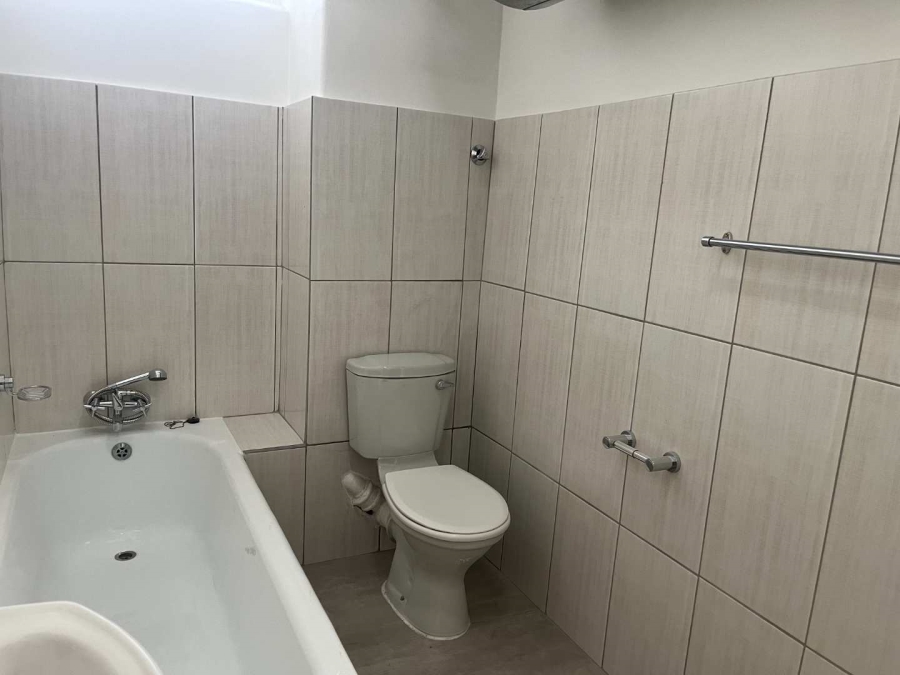 To Let 2 Bedroom Property for Rent in Roodepoort Gauteng