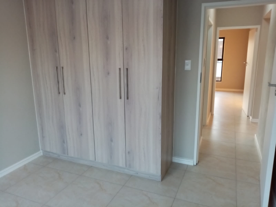 To Let 2 Bedroom Property for Rent in Noordhang Gauteng