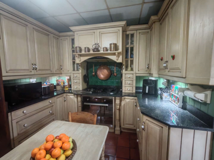 4 Bedroom Property for Sale in Clubview Gauteng