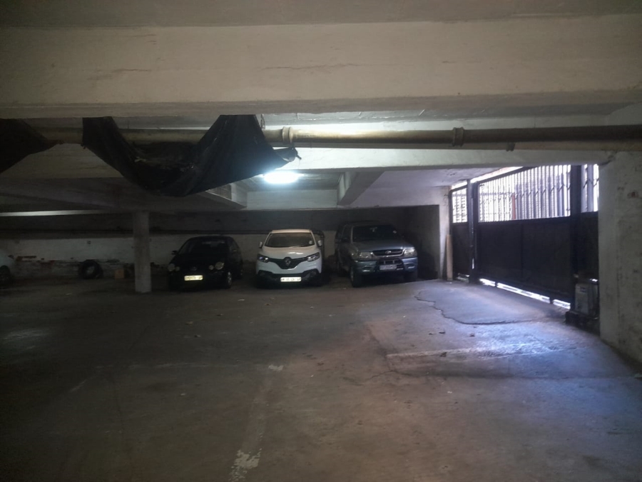 2 Bedroom Property for Sale in Hillbrow Gauteng