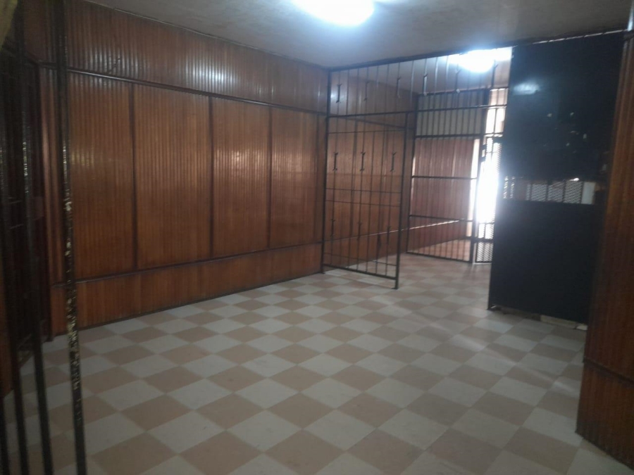 2 Bedroom Property for Sale in Hillbrow Gauteng