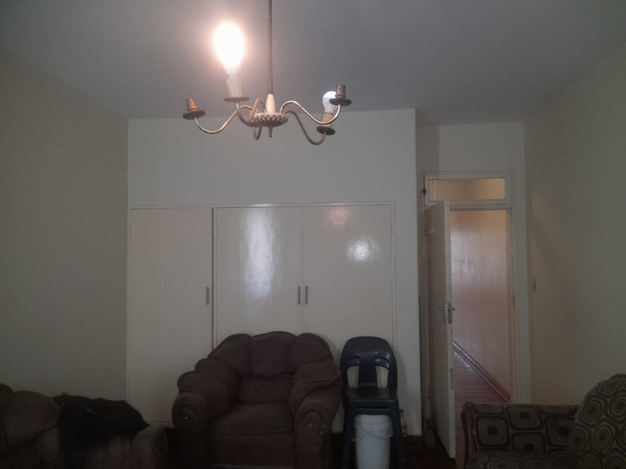 2 Bedroom Property for Sale in Hillbrow Gauteng