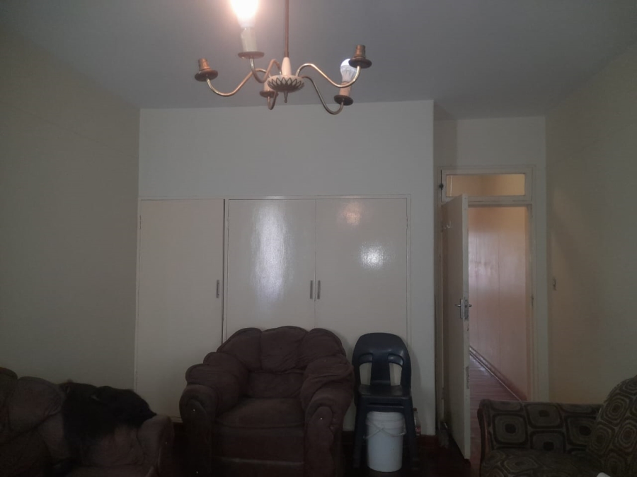 2 Bedroom Property for Sale in Hillbrow Gauteng
