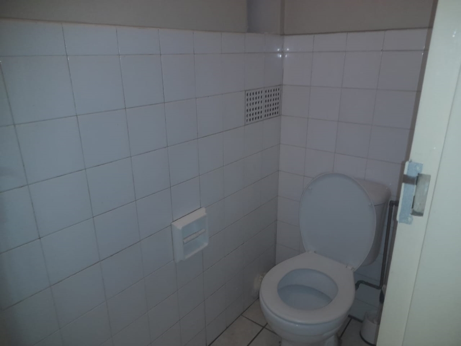 2 Bedroom Property for Sale in Hillbrow Gauteng
