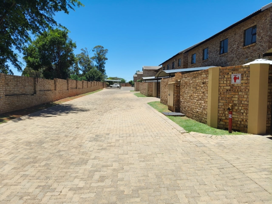 3 Bedroom Property for Sale in Brentwood Park Gauteng