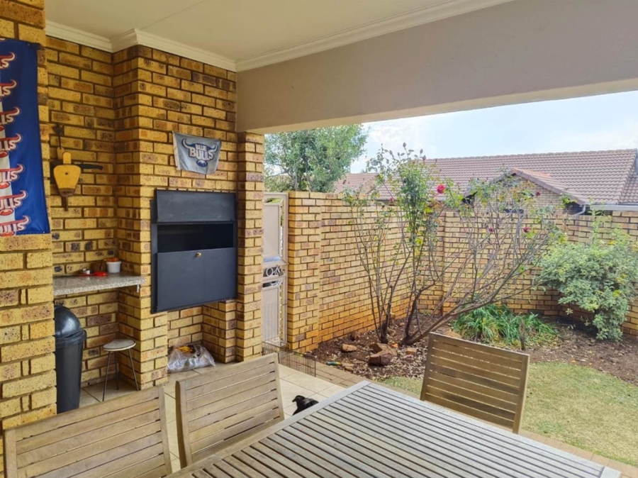 3 Bedroom Property for Sale in Equestria Gauteng
