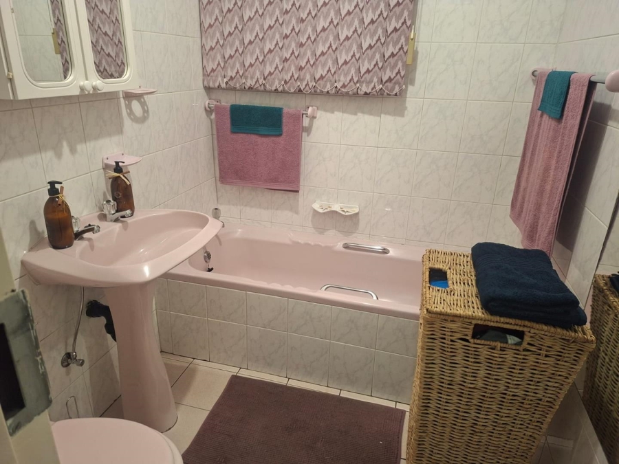 3 Bedroom Property for Sale in Rietfontein Gauteng