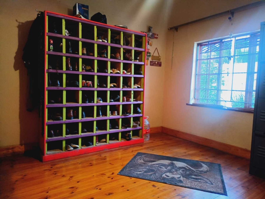 6 Bedroom Property for Sale in Westdene Gauteng