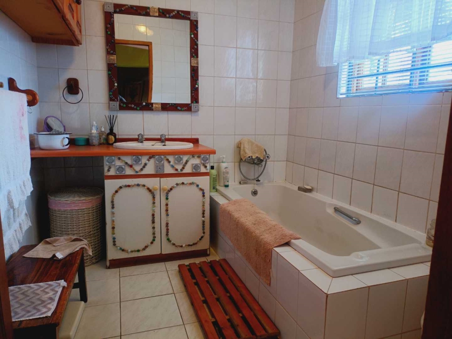 6 Bedroom Property for Sale in Westdene Gauteng