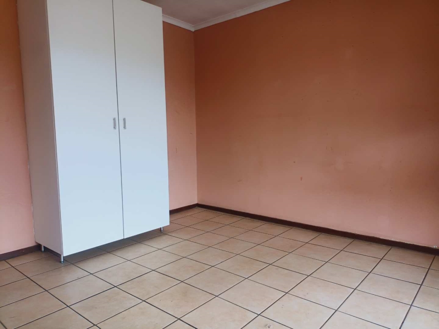 4 Bedroom Property for Sale in Newclare Gauteng