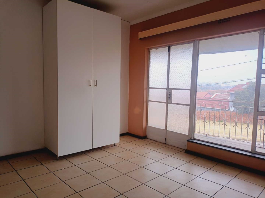 4 Bedroom Property for Sale in Newclare Gauteng