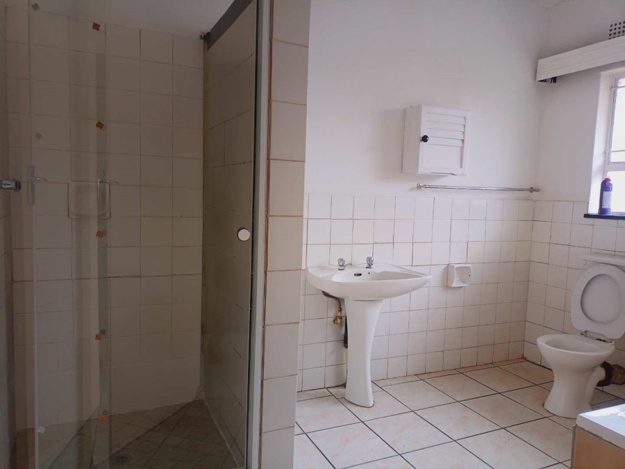 4 Bedroom Property for Sale in Newclare Gauteng
