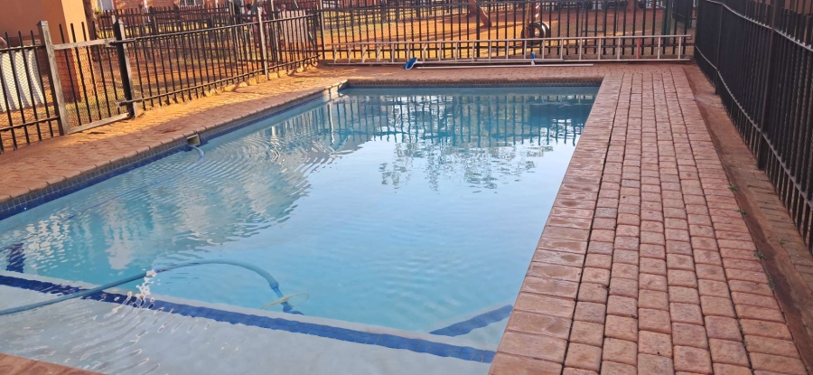 2 Bedroom Property for Sale in The Orchards Gauteng
