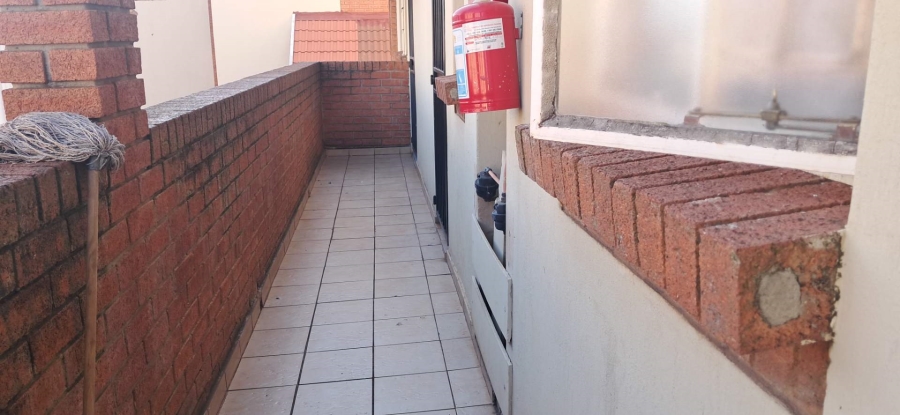 2 Bedroom Property for Sale in The Orchards Gauteng