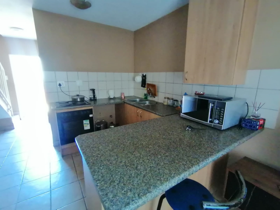 2 Bedroom Property for Sale in The Orchards Gauteng