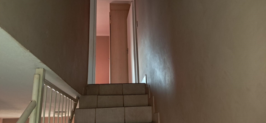 2 Bedroom Property for Sale in The Orchards Gauteng