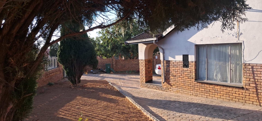 3 Bedroom Property for Sale in Soshanguve DD Gauteng