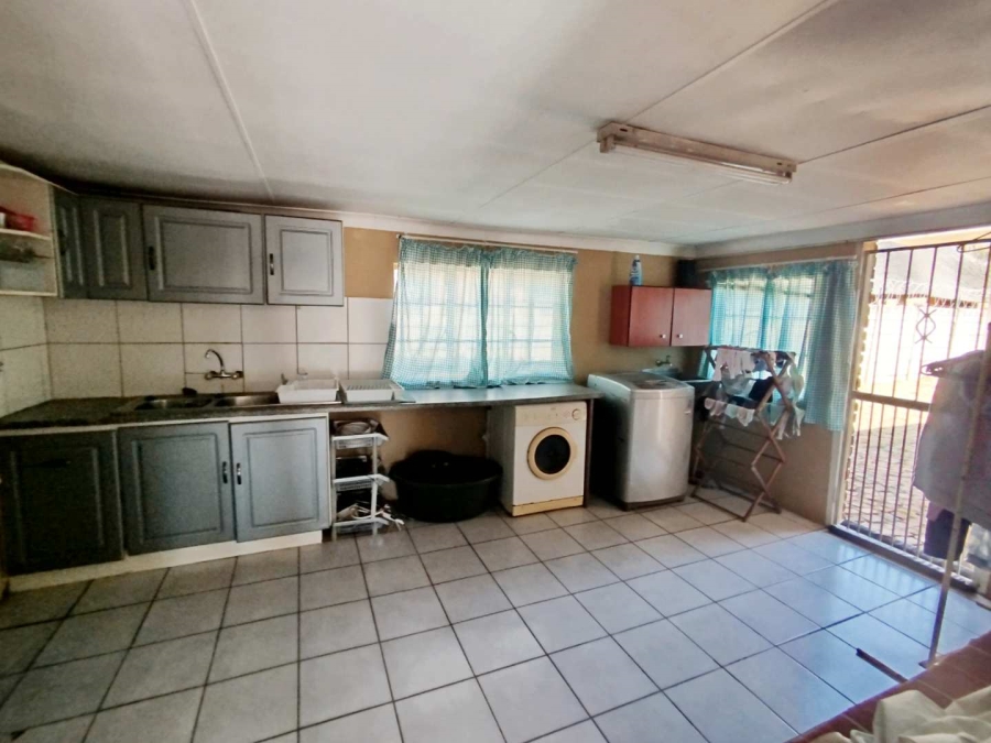 To Let 4 Bedroom Property for Rent in Doornpoort Gauteng