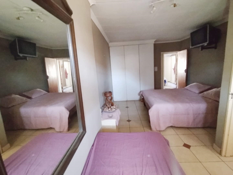 To Let 4 Bedroom Property for Rent in Doornpoort Gauteng
