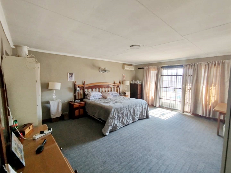 To Let 4 Bedroom Property for Rent in Doornpoort Gauteng
