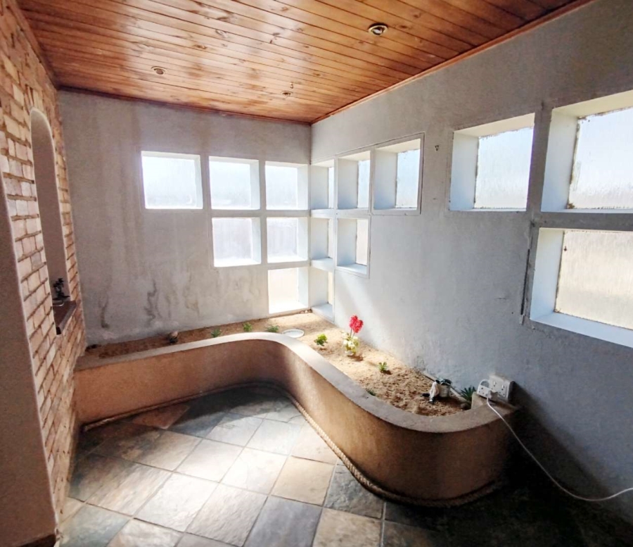 To Let 4 Bedroom Property for Rent in Doornpoort Gauteng