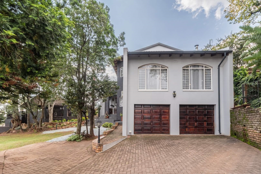 To Let 4 Bedroom Property for Rent in Roodekrans Gauteng