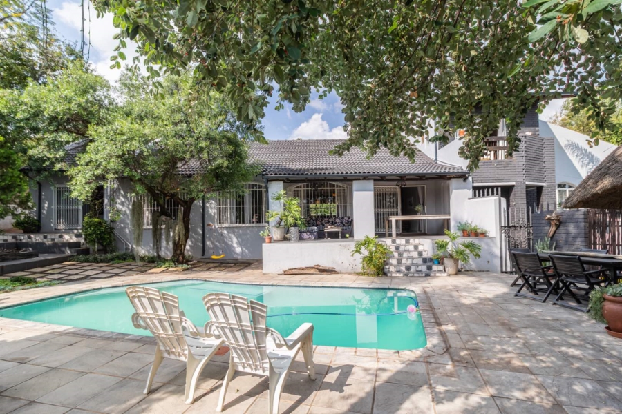 To Let 4 Bedroom Property for Rent in Roodekrans Gauteng