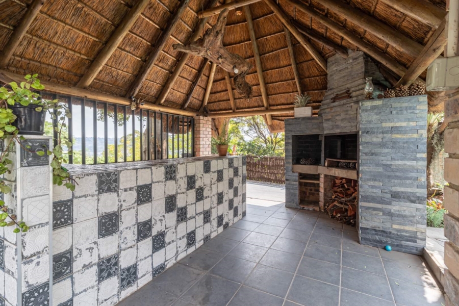 To Let 4 Bedroom Property for Rent in Roodekrans Gauteng