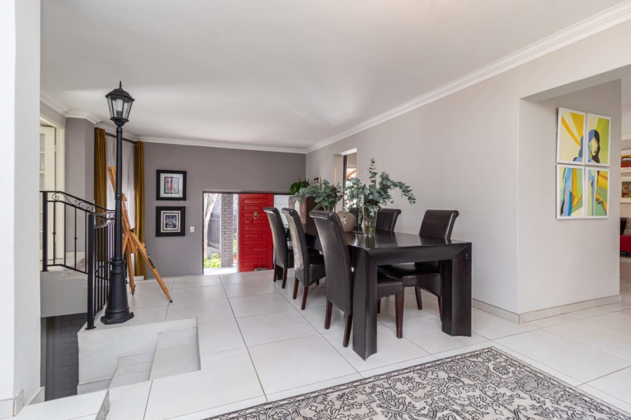 To Let 4 Bedroom Property for Rent in Roodekrans Gauteng