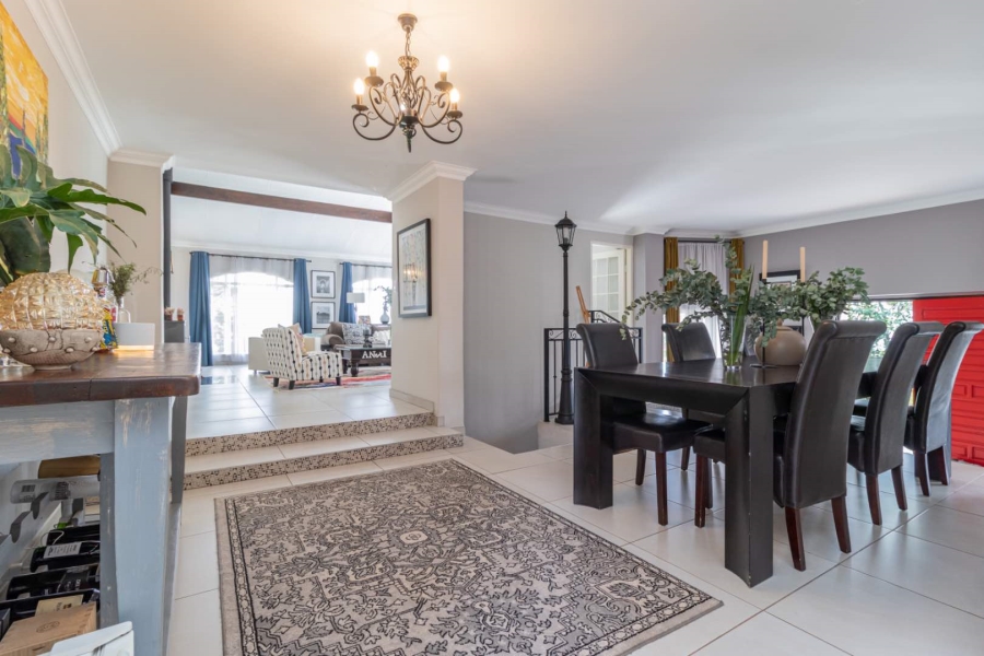 To Let 4 Bedroom Property for Rent in Roodekrans Gauteng