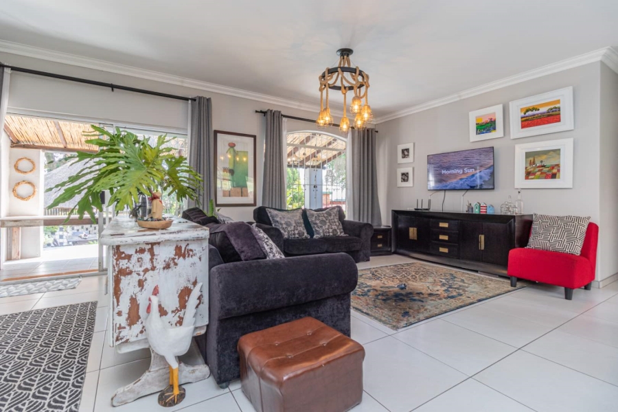To Let 4 Bedroom Property for Rent in Roodekrans Gauteng