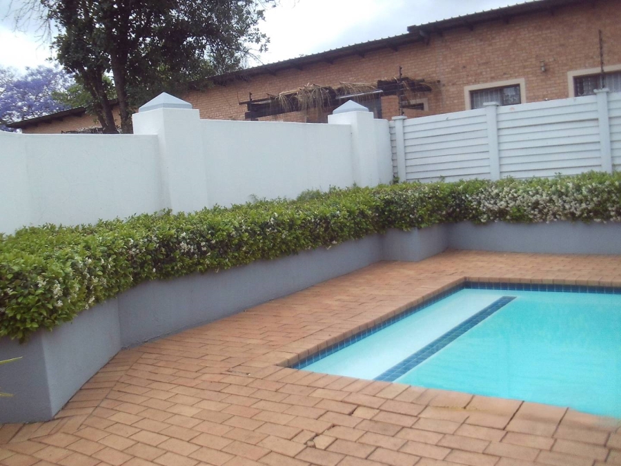 2 Bedroom Property for Sale in Groenkloof Gauteng