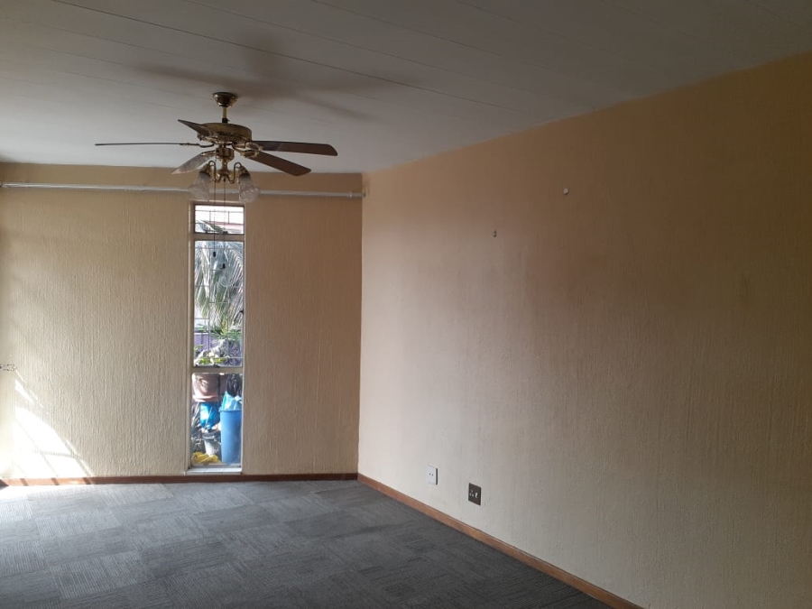 2 Bedroom Property for Sale in Pretoria Gardens Gauteng